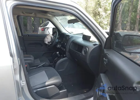 2015 Jeep Patriot Altitude Edition из США, поврежденный, VIN 1C4NJPBA0FD138950